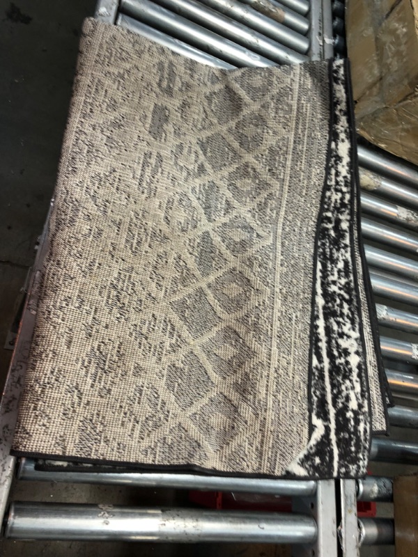 Photo 1 of Elaziz ELZ-2307 7'6" x 5' Rug in Black/Light Gray/Medium Gray/White
