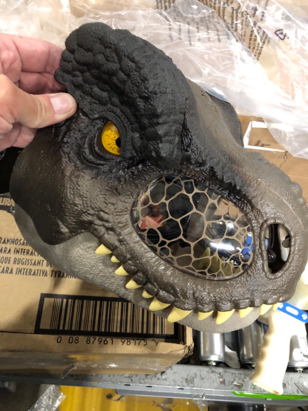 Photo 2 of ?Jurassic World Dominion Dinosaur Mask Tyrannosaurus Rex Chomp N Roar with Motion and Sounds, T Rex Costume for Kids Role-Play ???? Frustration Free Packaging