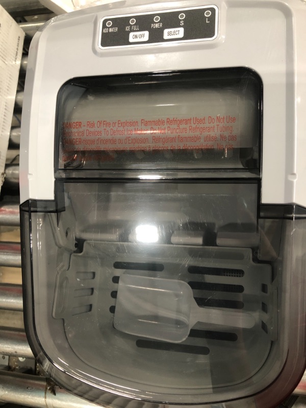 Photo 3 of *** POWERS ON *** FRIGIDAIRE EFIC189-Silver Compact Ice Maker, 26 lb per Day, Silver (Packaging May Vary) Silver Ice Maker