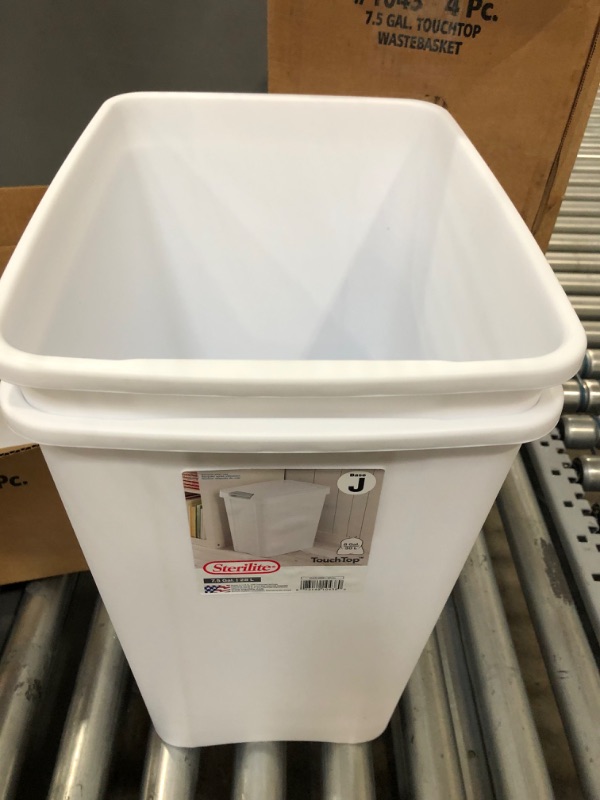 Photo 2 of 1043 – 7.5 Gal. TouchTop™ Wastebasket
