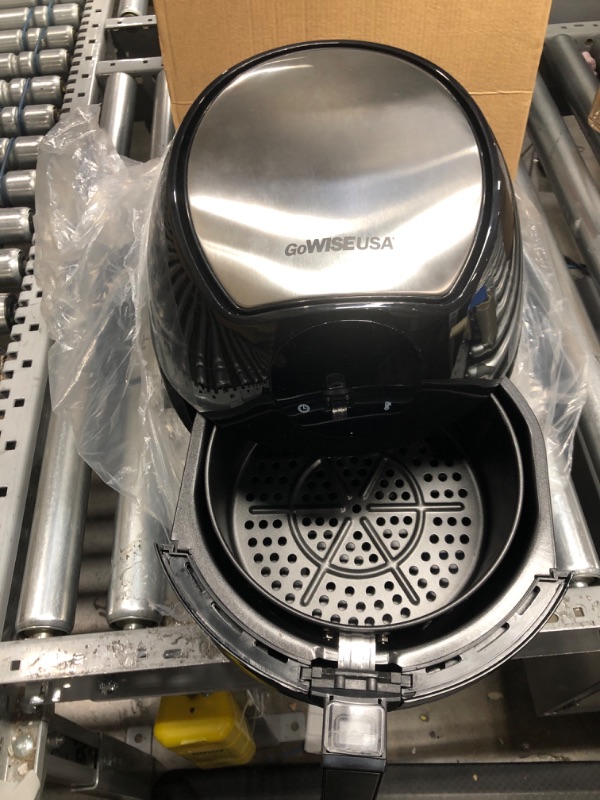 Photo 1 of 3.7 Qt. Digital Touchscreen Air Fryer with Recipe Book