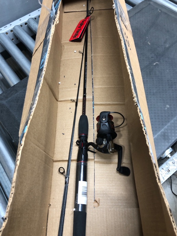 Photo 2 of *USED*Shakespeare Ugly Stik GX2 Spinning Reel with Fishing Rod Combo, 6'