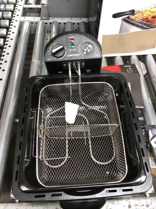 Photo 4 of *USED*Chefman 4.5L Dual Cook Pro Deep Fryer with Basket Strainer and Removable Divider, Jumbo XL Size, Adjustable Temp & Timer, Perfect for Chicken, Fries, Chips and More, Easy to Clean, Stainless Steel Stainless Steel - Removable Divider
