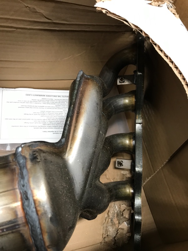 Photo 4 of Dorman 674-135 Catalytic Converter with Integrated Exhaust Manifold Compatible with Select Ford Models (Non-CARB Compliant)