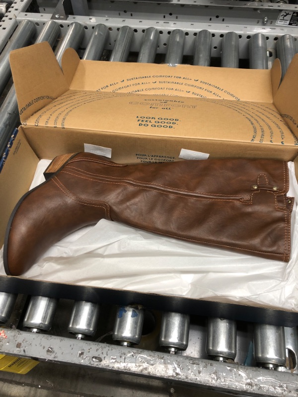 Photo 2 of Dr. Scholl's Shoes Women's Brilliance Riding Boot
SIZE- 7 1/2