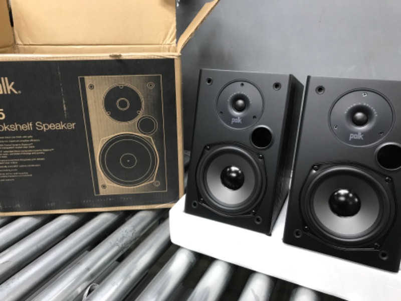 Photo 3 of Polk Audio T15 Bookshelf Speakers Pair Black