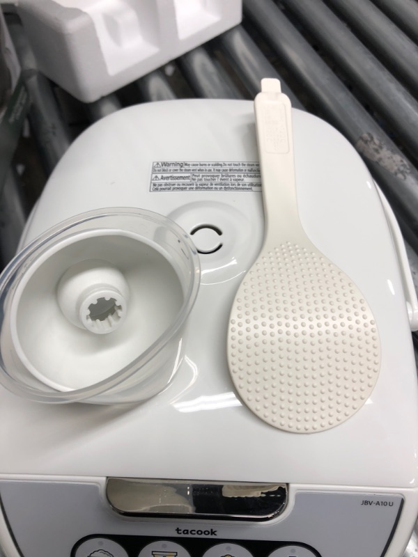 Photo 1 of *TESTED* Tiger Corporation JBV-A10U-W 5.5-Cup Micom Rice Cooker with Food Steamer - White