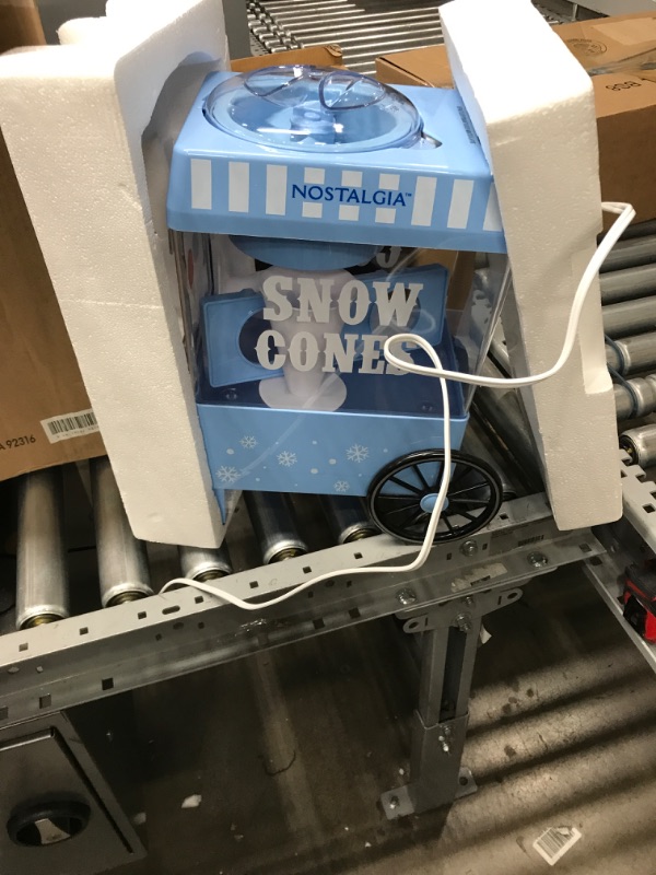 Photo 2 of ***TESTED***POWERED ON***Nostalgia Snow Cone Maker Blue