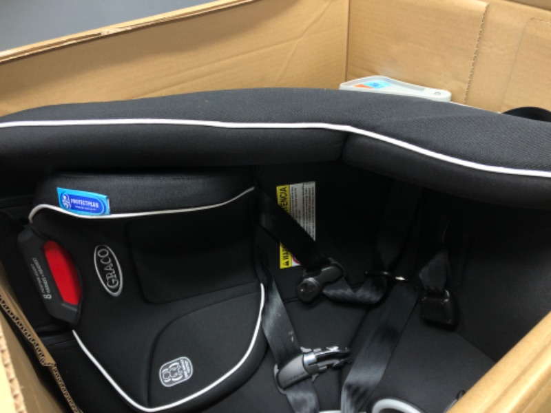 Photo 3 of Graco Admiral 65 Convertible Car Seat, Studio