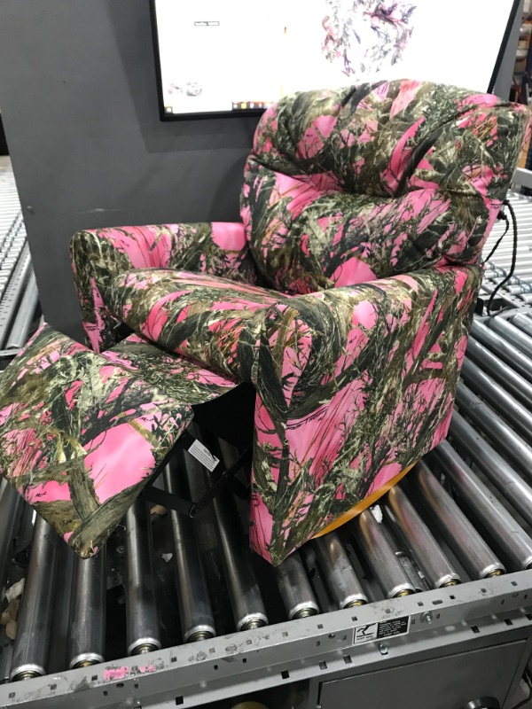 Photo 3 of Dozydotes Contemporary Camouflage Pink - True Timber Rocker Recliner
