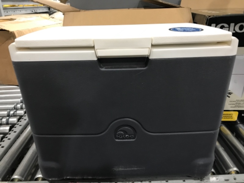 Photo 2 of ***PARTS ONLY*** Igloo Thermoelectric Iceless 28-40 Qt Electric Plug-in 12V Coolers 40 Qt Iceless Gray