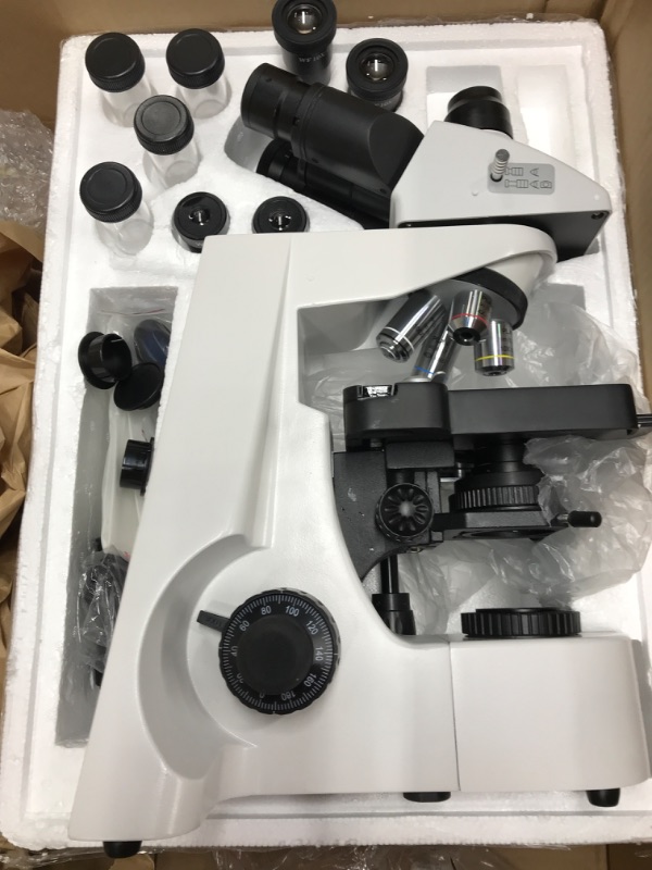 Photo 30 of AmScope T690C-PL-10M Digital Trinocular Compound Microscope, 40X-2500X Magnification, WH10x and WH25x Super-Widefield Eyepieces, Infinity Plan Achromatic Objectives, Brightfield, Kohler Condenser, Double-Layer Mechanical Stage, Includes 10MP Camera with R