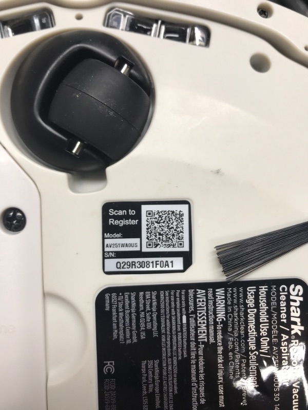 Photo 5 of (PARTS ONLYShark AV2511AE AI Ultra Robot Vacuum, with Matrix Clean, Home Mapping, 60-Day Capacity Bagless Self Empty Base, Perfect for Pet Hair, Wifi, Compatible with Alexa, Black/Silver
