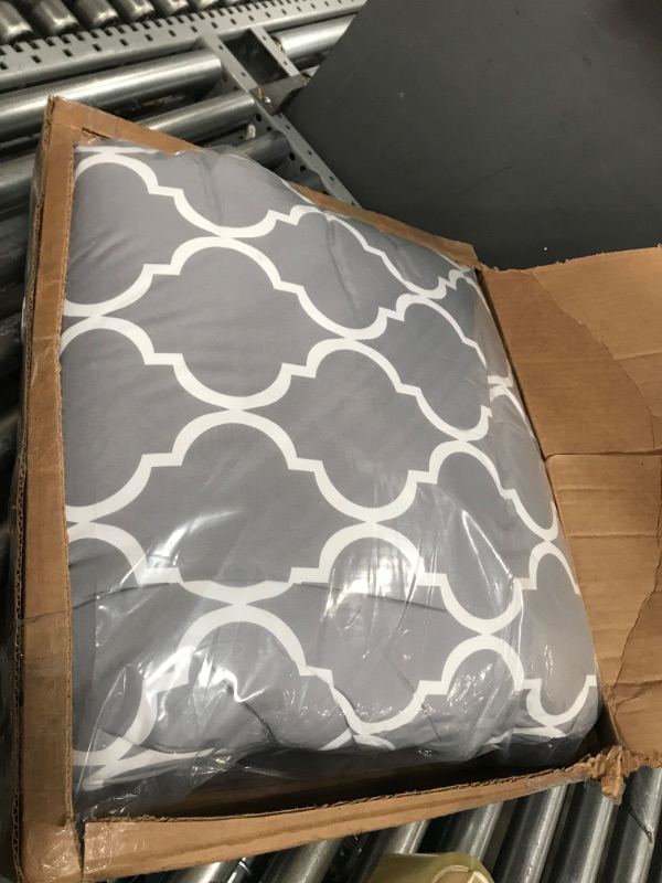 Photo 1 of BLANKET COLOR GREY