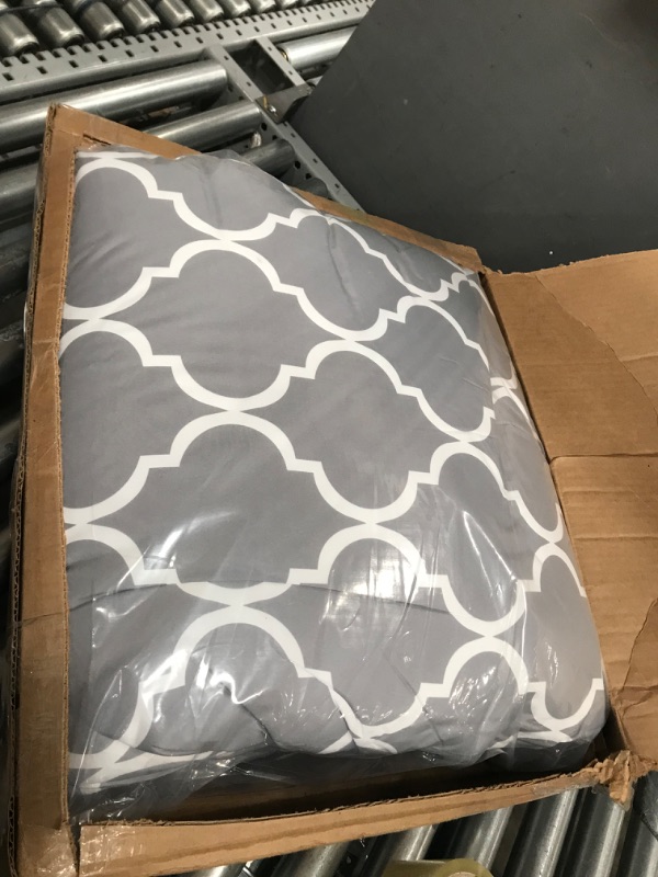 Photo 1 of BLANKET COLOR GREY