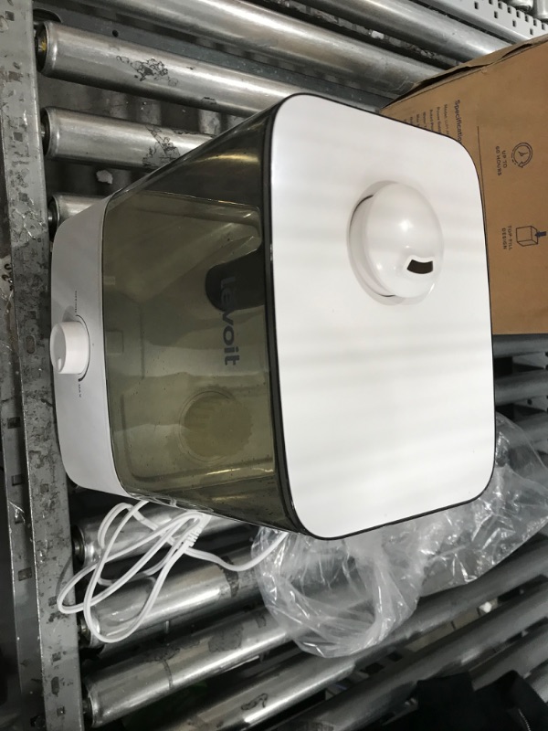 Photo 2 of **box is damaged**
EVOIT Cool Mist Humidifiers for Bedroom Large Room(6L), Lasts 60 Hours, Top Fill Design, 505 sq ft Coverage for Home, Plants & Whole House, Whisper Quiet, Easy to Use and Clean, Auto Shut off, Grey Knob Control Gray