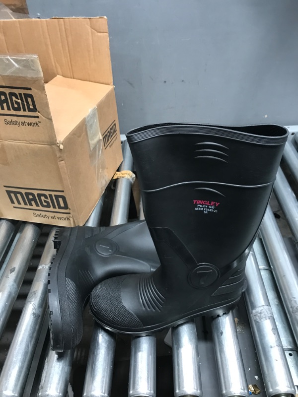 Photo 3 of Tingley Men's Rubber Workboot Rain Boot, Black size 10