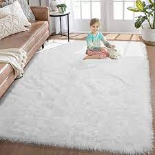 Photo 1 of 6' x 4' Non slip white fluffy mat 