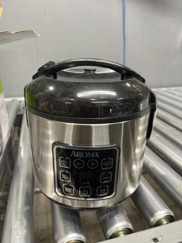 Photo 2 of Aroma Housewares ARC-914SBD Digital Cool-Touch Rice Grain Cooker and Food Steamer, Stainless, Silver, 4-Cup (Uncooked) / 8-Cup (Cooked) Basic