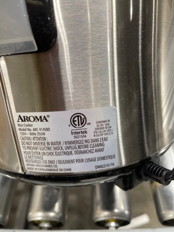Photo 1 of Aroma Housewares ARC-914SBD Digital Cool-Touch Rice Grain Cooker and Food Steamer, Stainless, Silver, 4-Cup (Uncooked) / 8-Cup (Cooked) Basic