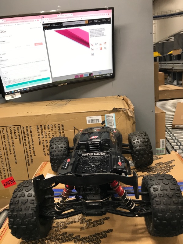 Photo 5 of ARRMA 1/8 KRATON 4WD Extreme Bash Roller Speed Monster RC Truck, Black, ARA106053