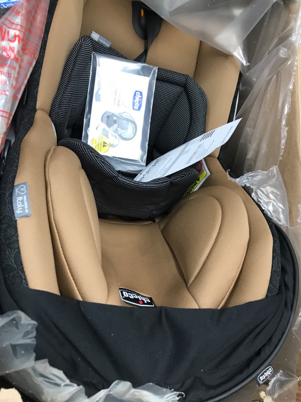 Photo 2 of Chicco Fit2 Infant and Toddler Car Seat- Cienna