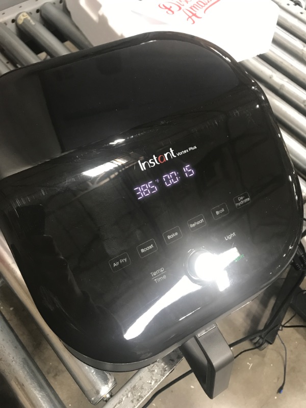 Photo 3 of 6 Qt. Programmable Air Fryer, Black