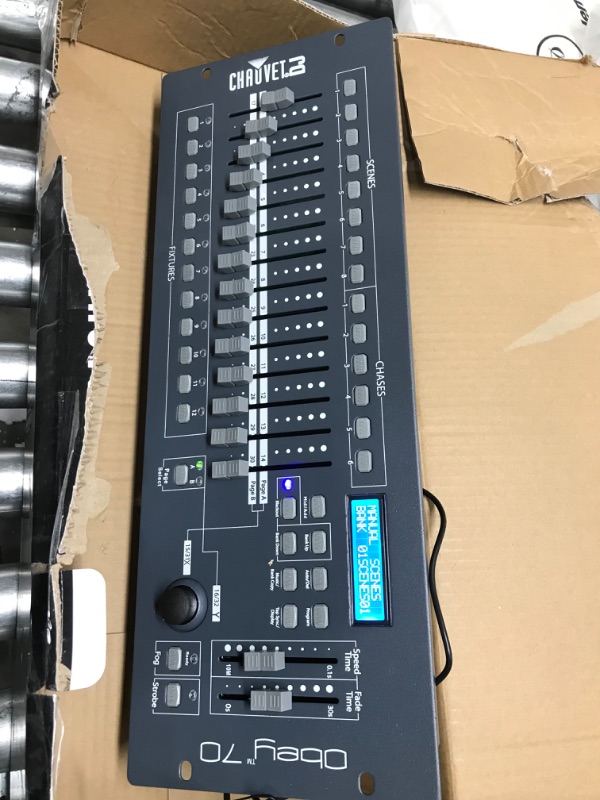 Photo 3 of CHAUVET DJ Obey 70 Universal DMX-512 Controller | LED Light Controllers
