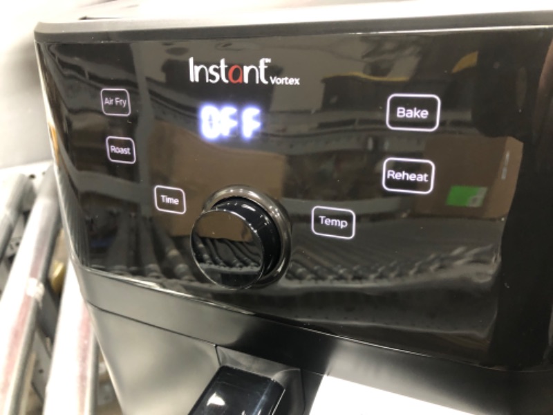 Photo 4 of *** POWERS ON *** Instant Vortex 5.7QT Air Fryer Oven Combo, From the Makers of Instant Pot, Customizable Smart Cooking Programs, Digital Touchscreen, Nonstick and Dishwasher-Safe Basket, App with over 100 Recipes 5.7QT Vortex