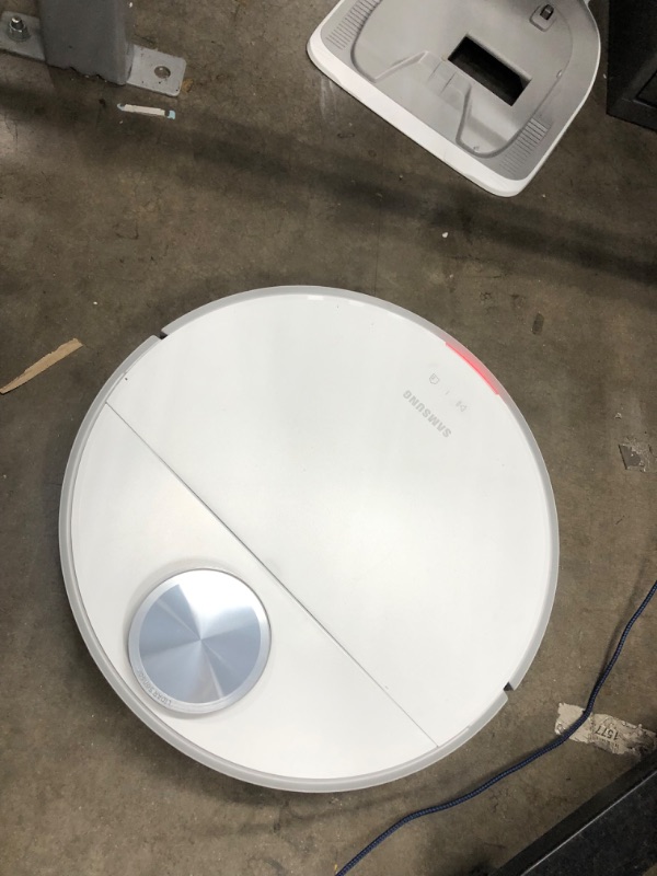 Photo 10 of ***vacuum needs to be charged**
SAMSUNG Jet Bot+ Robot Vacuum Cleaner w/ Clean Station, Automatic Emptying, Precision Cleaning, 5-Layer Filter, Intelligent Power Control for Hardwood Floors, Carpets, Area Rugs, VR30T85513W/AA, White Jet Bot +