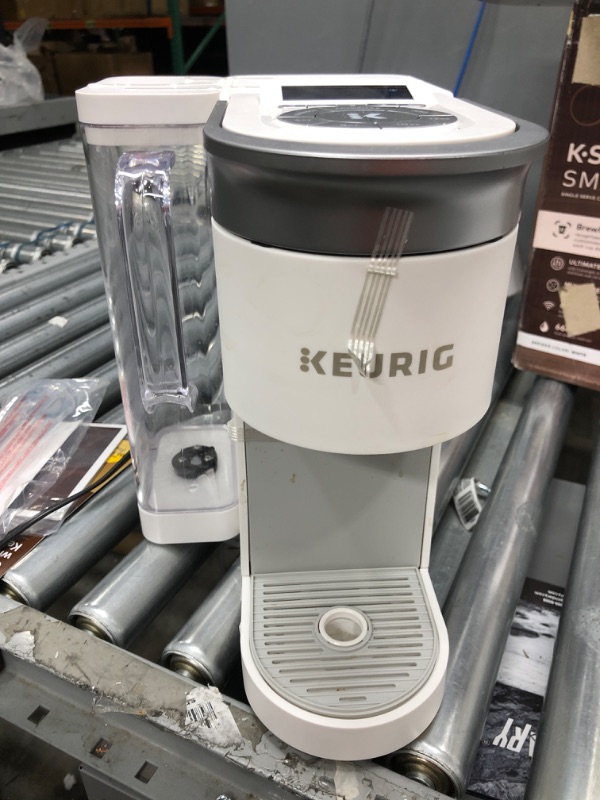 Photo 1 of *** USED ***Keurig K-Supreme SMART Single Serve Coffee Maker With WiFi Compatibility, 4 Brew Sizes, And 66oz Removable Reservoir, Compatible with Alexa, White White K-Supreme SMART
