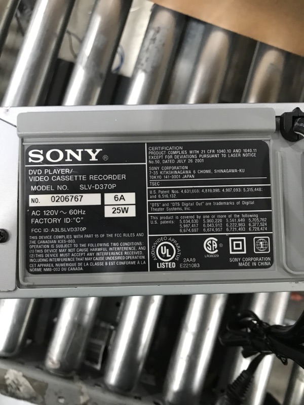 Photo 4 of Sony SLVD370P DVD/VCR Progressive Scan Combo Player