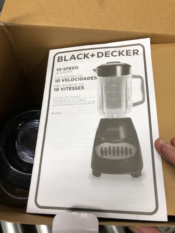 Photo 4 of ***TESTED WORKING*** BLACK+DECKER Crush Master 10-Speed Blender, Black, BL2010BP