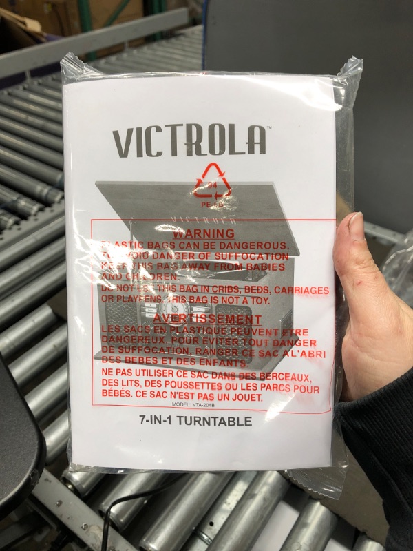 Photo 5 of ***FACTORY SEALED; TESTED WORKING SEE NOTES*** Victrola Nostalgic 7-in-1 Bluetooth Record Player & Multimedia Center with Built-in Speakers - 3-Speed Turntable, CD & Cassette Player, AM/FM Radio, USB | Wireless Music Streaming | Mahogany Mahogany (USB) En