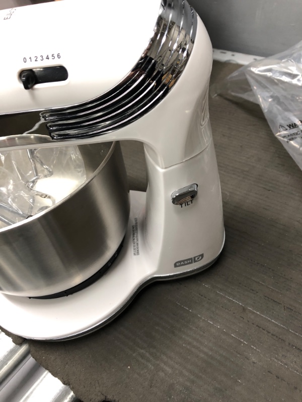 Photo 4 of ***TESTED WORKING*** Dash Everyday Stand Mixer (White)