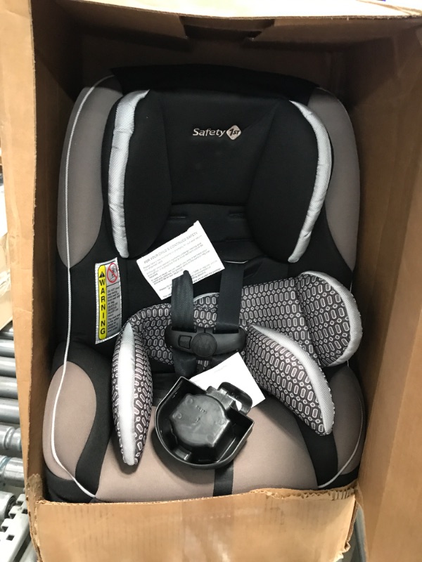 Photo 1 of 843925 SAFETY FIRST CARSEAT