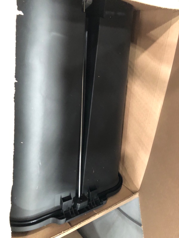 Photo 1 of Glad 20 Gallon / 75 Liter Extra Capacity Plastic Step Trash Can with CloroxTM Odor Protection | Fits Kitchen Pro 20 Gallon Trash Bags, Black Black 20 Gallon