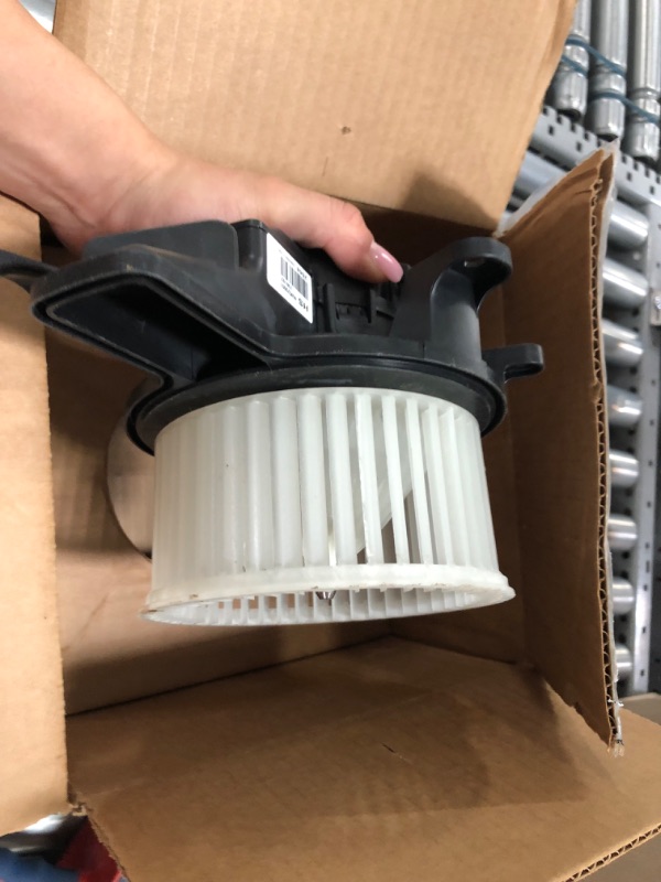 Photo 1 of ACDelco 84879262 - Genuine GM Parts HVAC Blower Motor