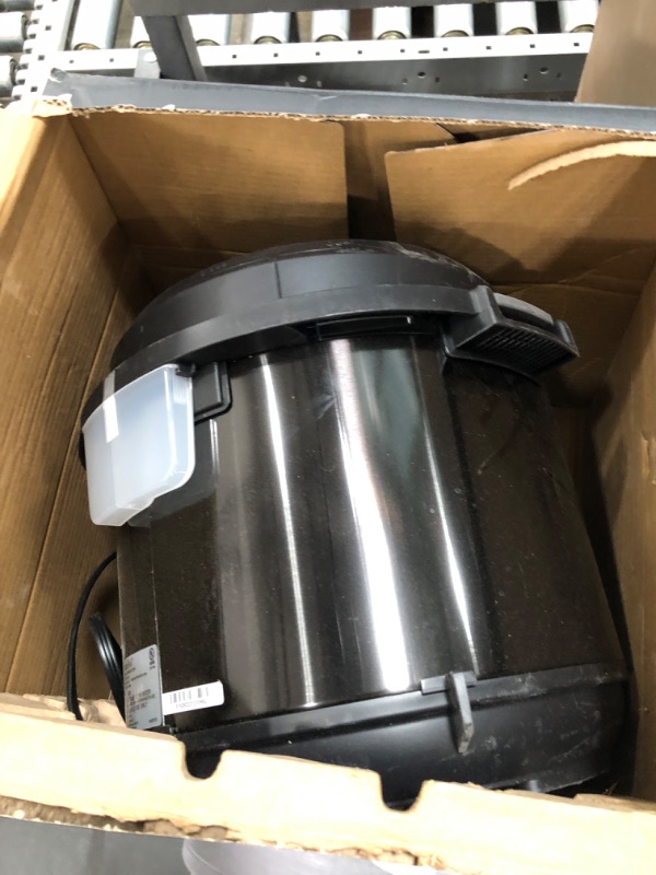 Photo 3 of **PARTS ONLY** Instant Pot Pro 10-in-1 Pressure Cooker