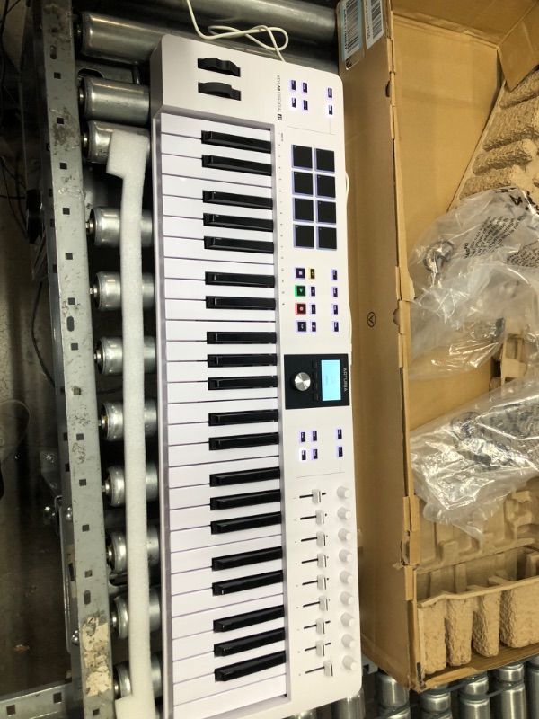 Photo 4 of [READ NOTES]
Arturia KeyLab Essential mk3 — 49 Key USB MIDI Keyboard Controller with Analog Lab V Software Included White