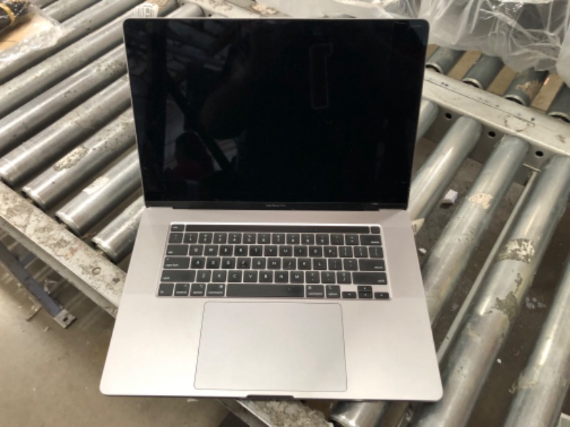 Photo 4 of **DAMAGED**Apple 2019 MacBook Pro (16-inch, 16GB RAM, 512GB Storage, 2.6GHz Intel Core i7) - Space Gray
