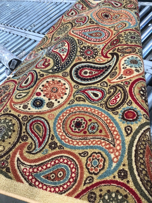 Photo 1 of 5ftx7ft area rug 
