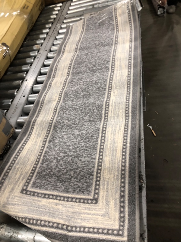Photo 1 of 1'7" x 4'10" runner rug