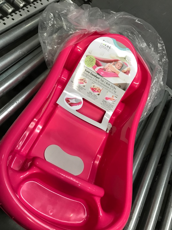 Photo 1 of The First Years Sure Comfort Deluxe Newborn to Toddler Tub Pink 