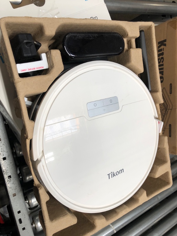 Photo 2 of ***USED - POWERS ON - UNABLE TO TEST FURTHER***
Tikom Robot Vacuum and Mop Combo 2 in 1, 4500Pa Strong Suction, G8000