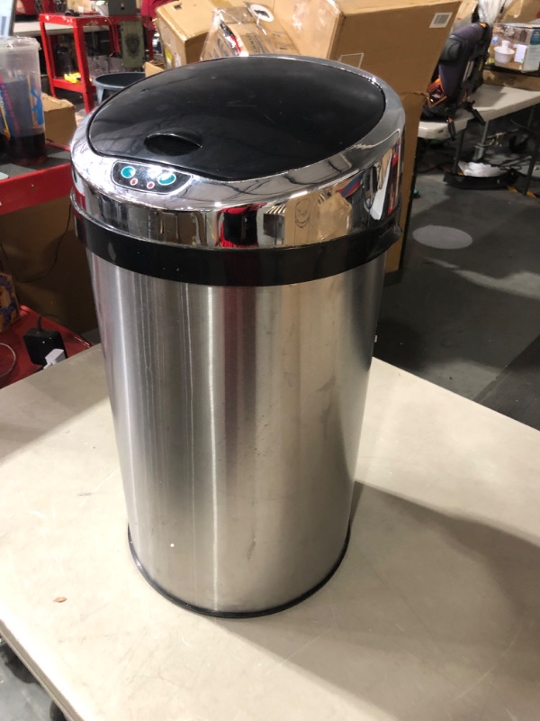 Photo 2 of **NONREFUNDABLE**FOR PARTS OR REPAIR**SEE NOTES**
iTouchless 8 Gallon Touchless Sensor Kitchen Trash Can with Odor Control System, Stainless Steel, Round Garbage Bin for Home or Office 8 Gallon Brushed Stainless Steel