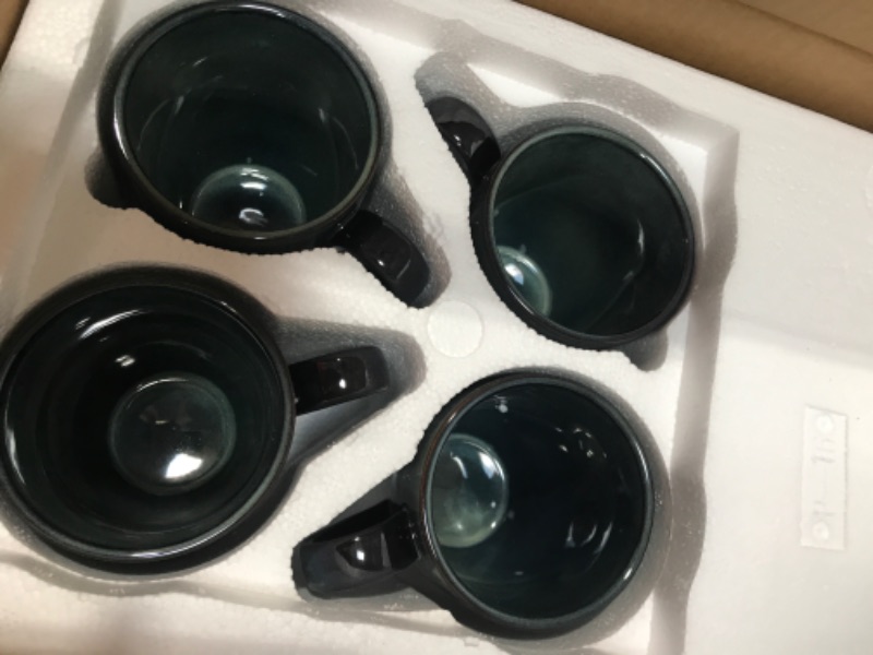 Photo 2 of vancasso Starry 16 Pieces Green Round Stoneware Dinner Set, Reactive Change Glaze Serving Set with Dinner Plates, Dessert Plates, Bowls and Mugs Service for 4 Service for 4 (16 Pcs) Starry-Green