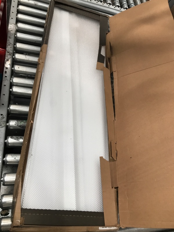 Photo 2 of ***BROKEN COVER, PARTS ONLY**** Lithonia Lighting SB 432 120 1/4 GESB 4-Foot 4-Light 32 Watt T8 Fluorescent Wraparound 120 Volt Fixture with One 32W Electronic Ballast, White 1 Commercial Ballast 120V Square