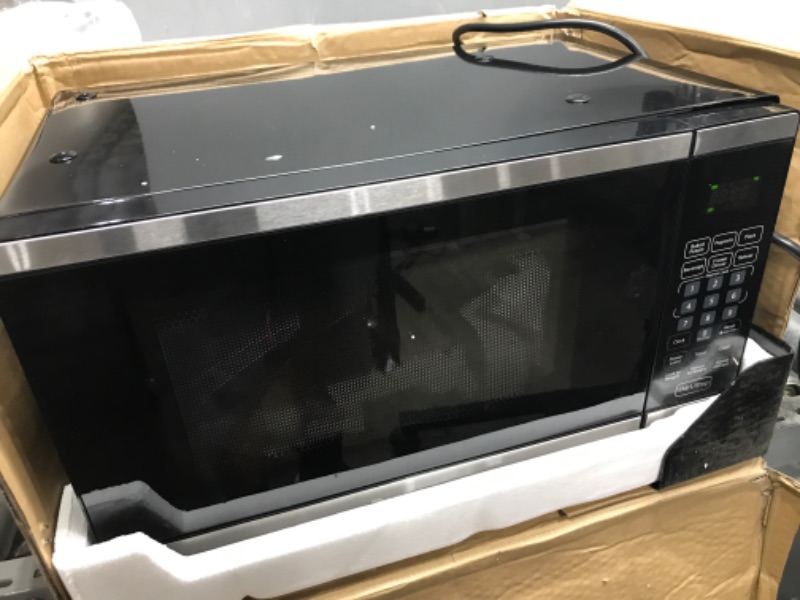 Photo 2 of [READ NOTES]
Danby DDMW007501G1 Countertop Microwave, Stainless Steel