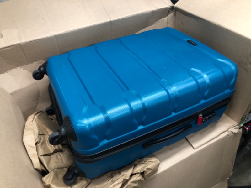 Photo 2 of **MISSING KEY* Samsonite Omni PC Hardside Expandable Luggage with Spinner Wheels, Checked-Large 28-Inch, Caribbean Blue Checked-Large 28-Inch Caribbean Blue